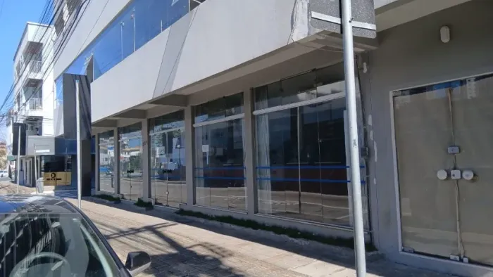 Loja para locação no bairro das Nações, 620m²!
