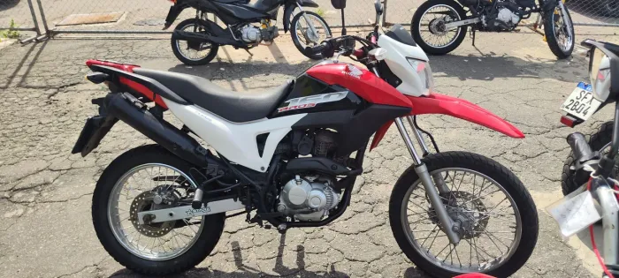 HONDA NXR BROS 160 VERMELHA 2015 Shalon veículos Cariacica
