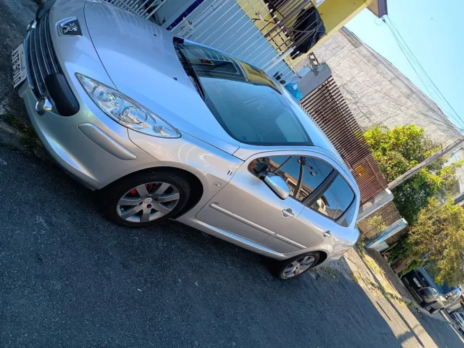 Peugeot 307 Sed. Presence 1.6 Flex 16V 4P 2011