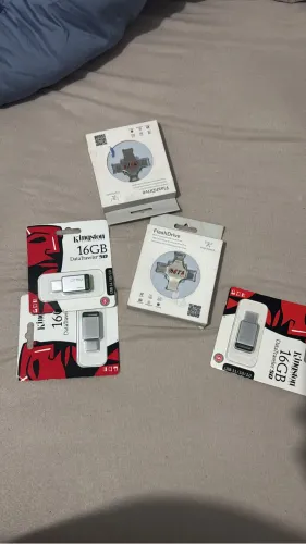 Pen drive + flash disk