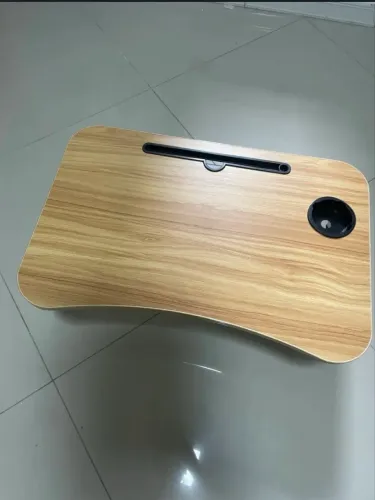 Mesa portátil para notebook - seminova