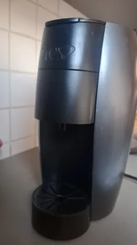Cafeteira três corações cápsula 