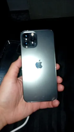 iPhone 12 Pro Max 128 gigas tela trocada. Tem garantia. 