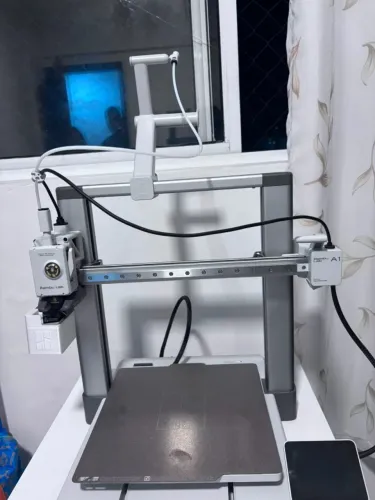 Impressora 3D Bambu Lab A1 Seminova