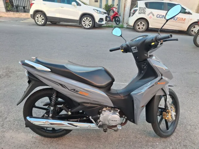 Avelloz 125 cc 2026 400 km rodado