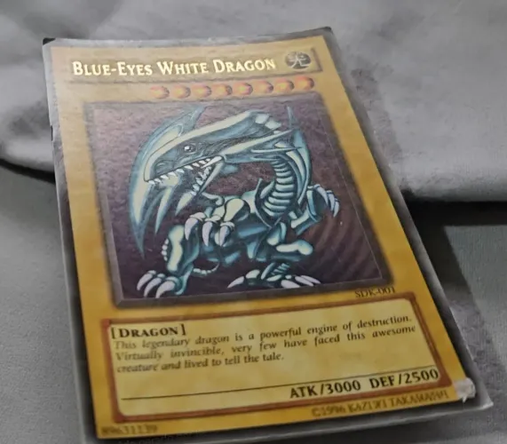 250 Cartas Antigas de Yu-Gi-Oh! + Brinde