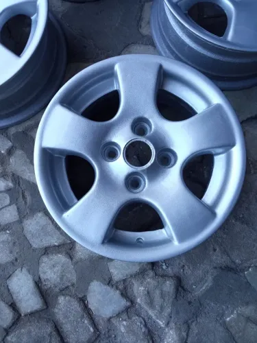 Rodas aro 13 GM Fiat VW semi nova