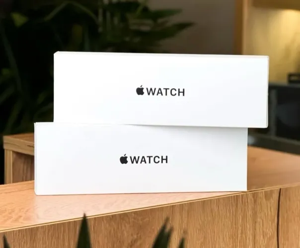 APPLE WATCH SE 3ª 44MM STARLIGHT E MIDNIGHT LACRADO 