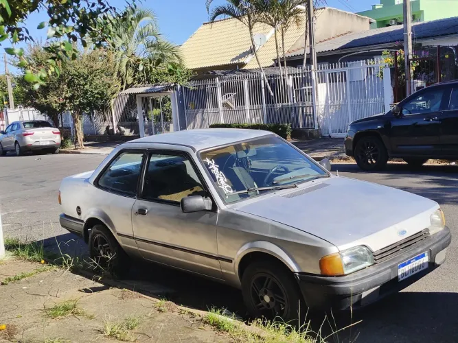 Ford Verona LX 1.6 (modelo Antigo) 2027