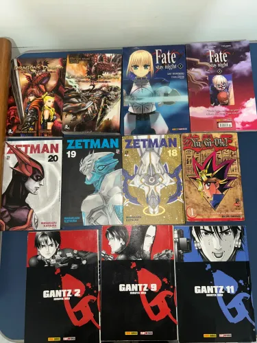 Mangás Variados 17 volumes (JoJo, Gantz, Fate Stay Night, Yugioh, Zetman e outros)