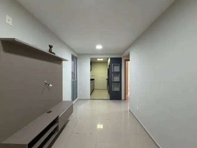 Apartamento 02 quartos 01 banheiro 01 vaga coberta locação 