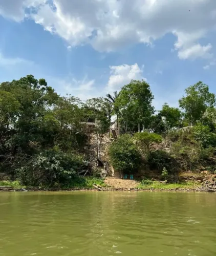 Vendo uma Casa Térrea no Candeias do Jamary
