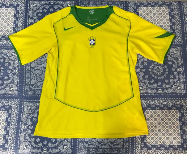 Camisa Oficial Seleção Brasileira 2004 Remake 