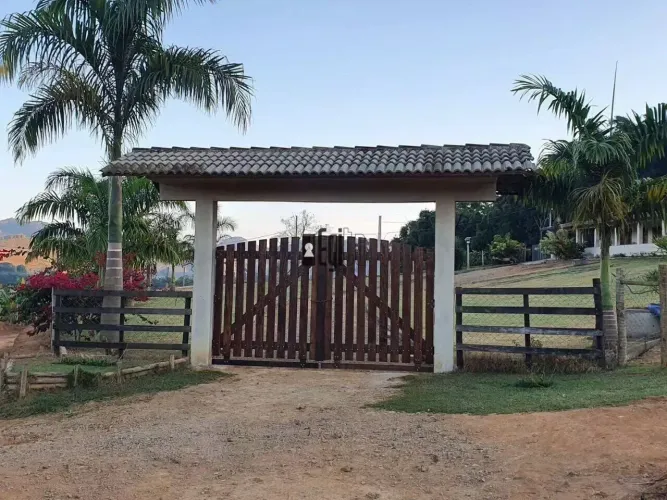 Sítio à venda, 300000 m² por R$ 1.700.000,00 - Piau - Piau/MG