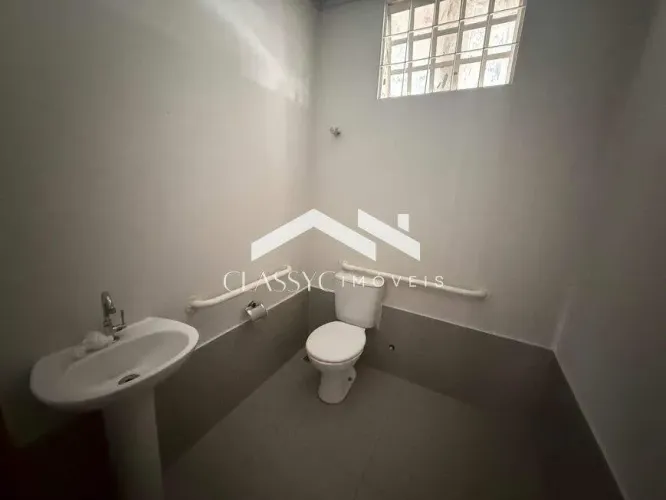 Imóvel comercial 230 m² em Uberlândia/MG, Centro Habite-se, Copa e Mesanino.