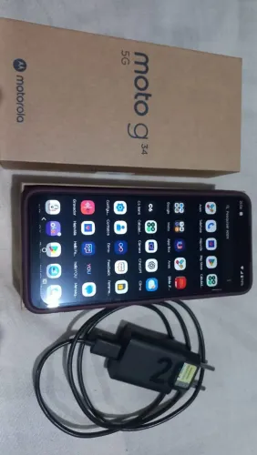 Celular Moto G34. Sem arranhões. R$ 550
