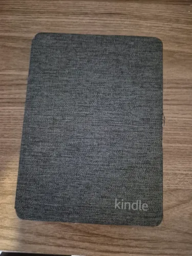 Kindle Paperwhite 11a geração + capinha original