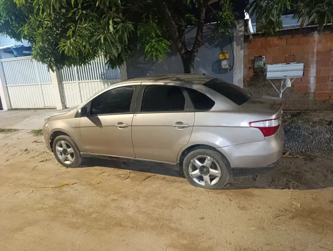 VENDO peças Gran Siena 2012