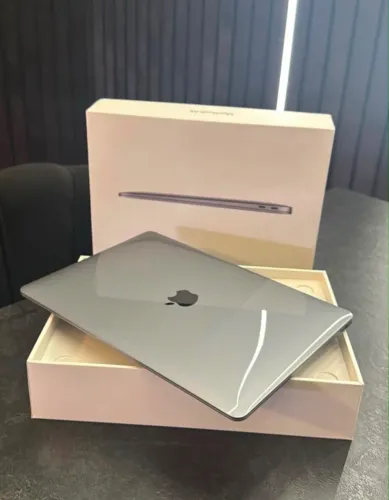 ? Macbook air 512 gigas 8 ram ? 