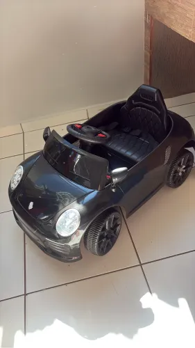 Carro eletrônico de bebê