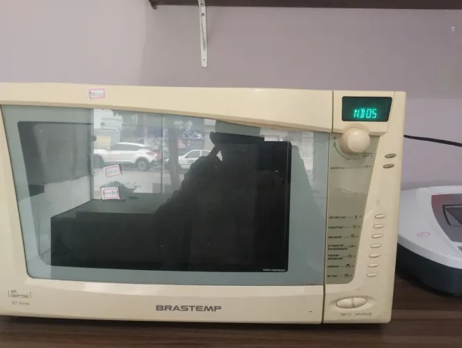 Microondas BRASTEMP 27 litros 