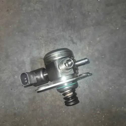 Bomba combustível alta pressão - Mercedes C180