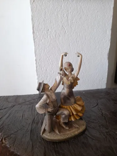 Estátua dançarinos em resina