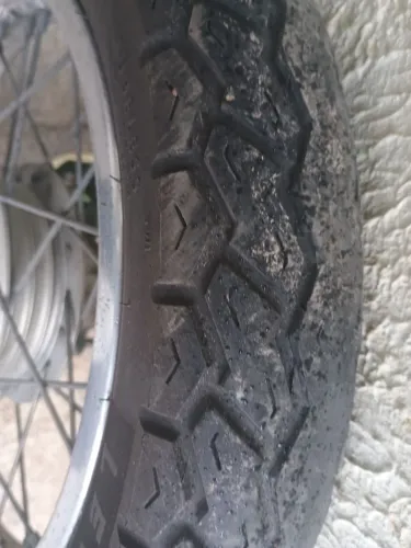 Vendo rodas e pneu pop 110i