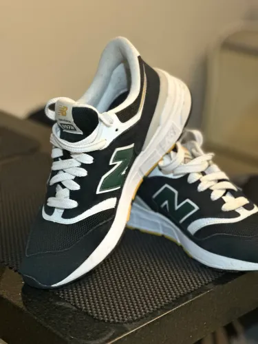 Vendo tênis new balance e Nike  numeração 42 usados uma vez