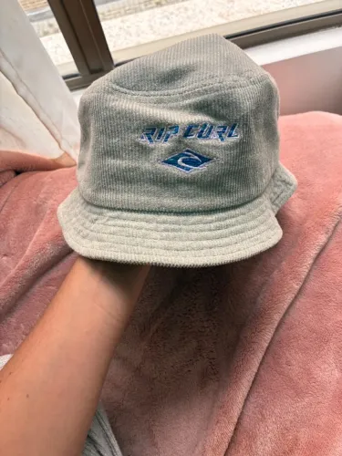 bucket hat rip curl, verde claro