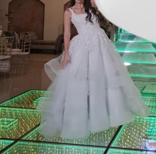 Vestido de noiva e véu