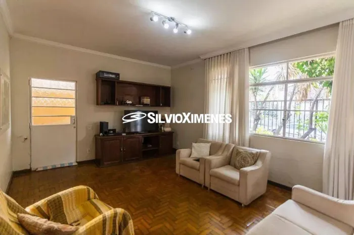 Residencial  Casa no Nova Floresta com 231,31 (M²), 4 quartos e 2 vagas para Venda