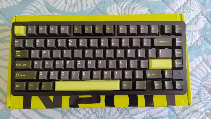 Teclado Magnético Tri-Mode VGN Neon PRO