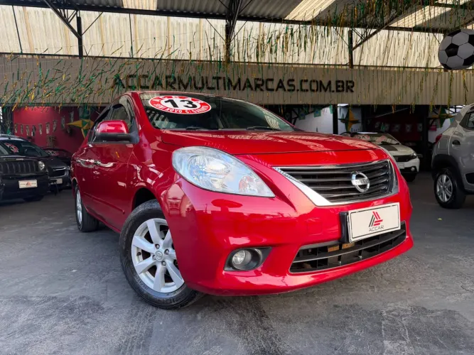 Nissan Versa SL 1.6 16V Flexstart 4P Mec. 2013