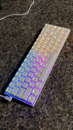 Teclado Mecânico RGB E-yooso A68 mini Slim USB(usado)