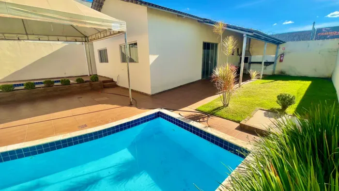 Casa em condomínio disponível pra venda !