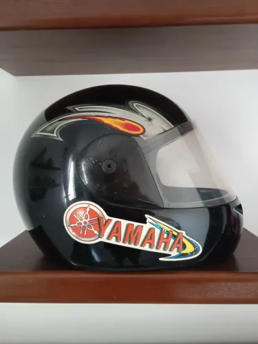 Capacete Yamaha