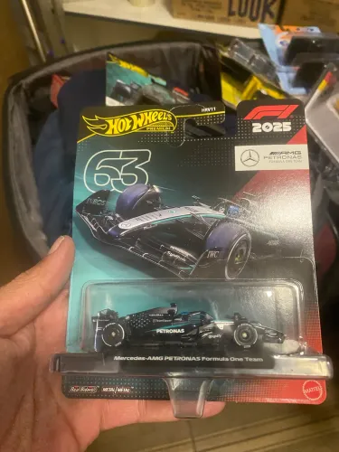 Hot wheels Premium F-1 modelo 2025
