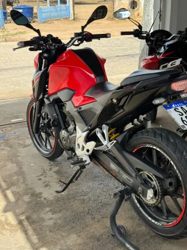Honda CB300F (10mil km rodado / MOTO IMPECAVEL)