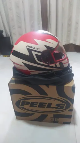 Capacete Peels