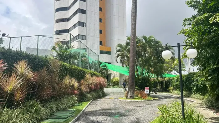 Apartamento com 261 m², 4 suítes e 4 vagas Edifício Governador Cid Sampaio