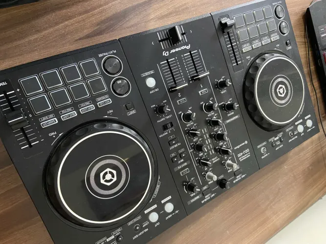 Pioneer DDJ-400