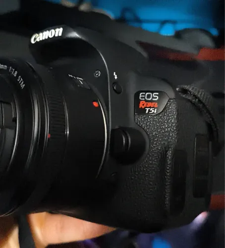 Canon T5i Completa + Lente 18-55mm