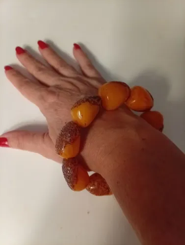 Pulseira em âmbar báltico 