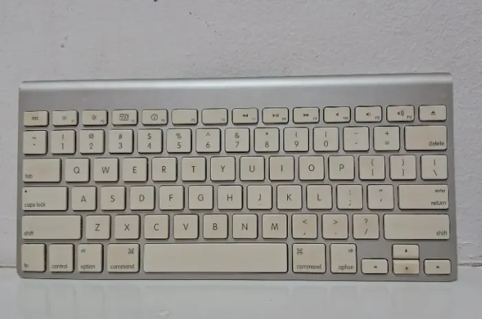 Teclado Sem Fio Apple - A1314 - USADO