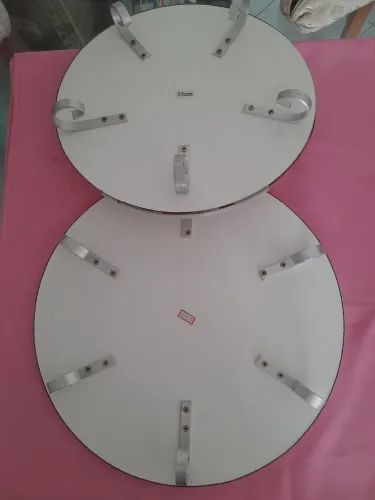Vendo várias peças pra bobeira incluindo 2 tábuas pra bolo: 25cm e 40cm