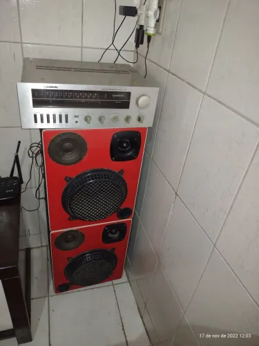 Estou vendendo aparelho de som e 2 caixas de som!