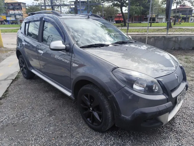 Renault Sandero Stepway Hi-flex 1.6 16V 5P Aut. 2013