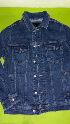 Jaqueta Jeans Zara Unissex - Tamanho M (Veste P) - Perfeito Estado