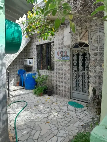 CASA COM 3 QUARTOS EM COELHO DA ROCHA